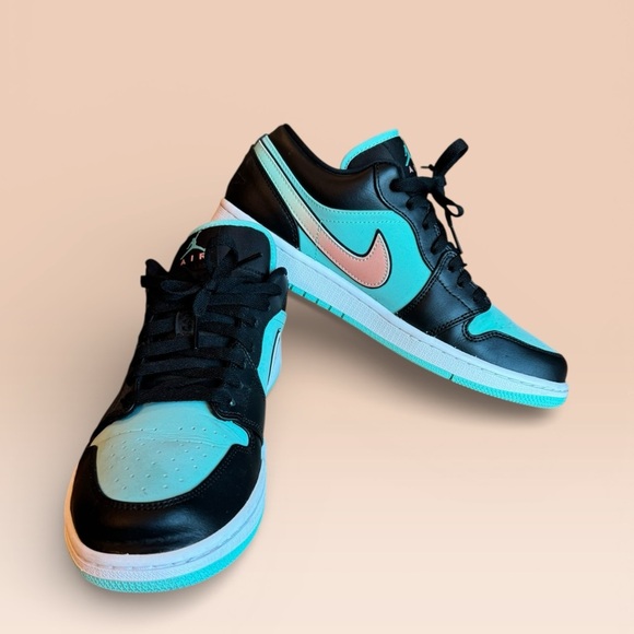 Nike Other - Air Jordan 1 Low SE "Tropical Twist